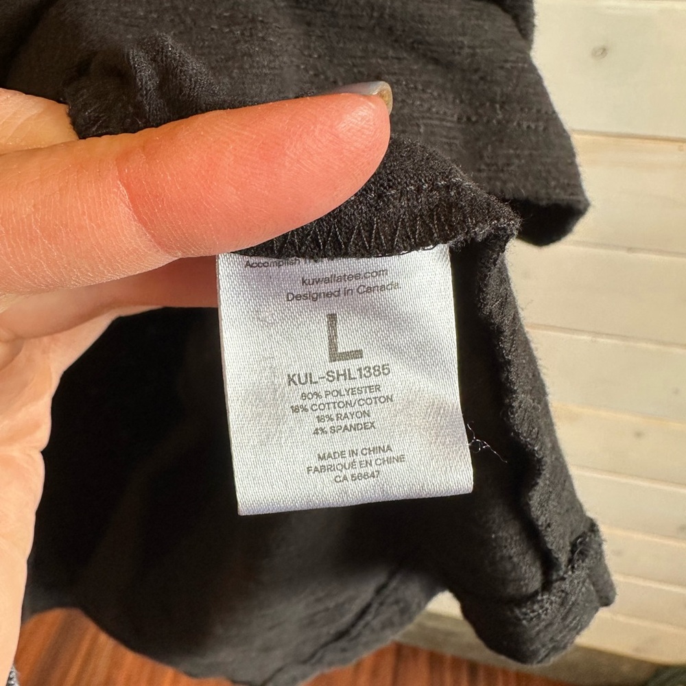 Kuwalla | Black Rounded Hem Tee - Picture 5 of 6